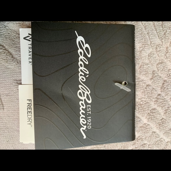 Eddie Bauer Infinity Ruched Tee - Picture 5 of 6